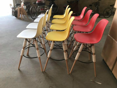 Free sample Wholesale Luxury French Italian Plastic Dining Chair