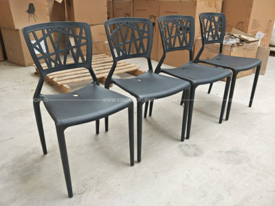 Outdoor Dining Leisure Furniture Plastic Stacking Bistro Chairs